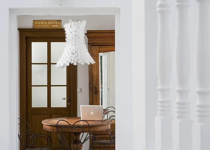 מלון Aether Boutique